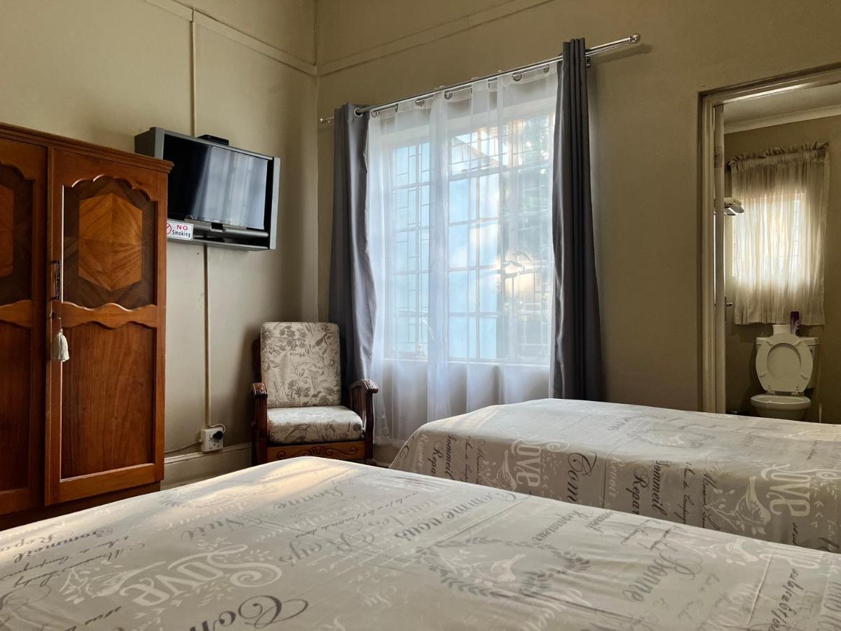 Khaya4U Guesthouse Дънди Екстериор снимка