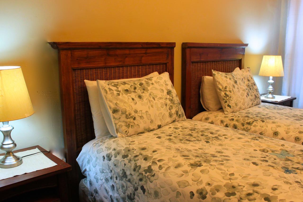 Khaya4U Guesthouse Дънди Екстериор снимка