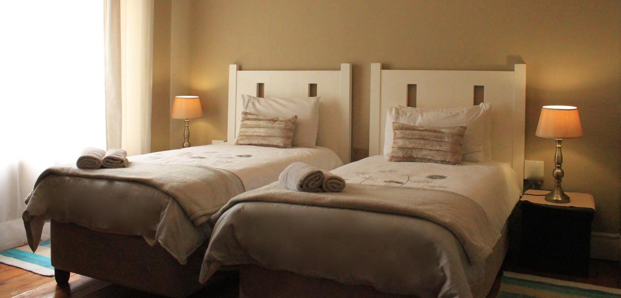 Khaya4U Guesthouse Дънди Екстериор снимка