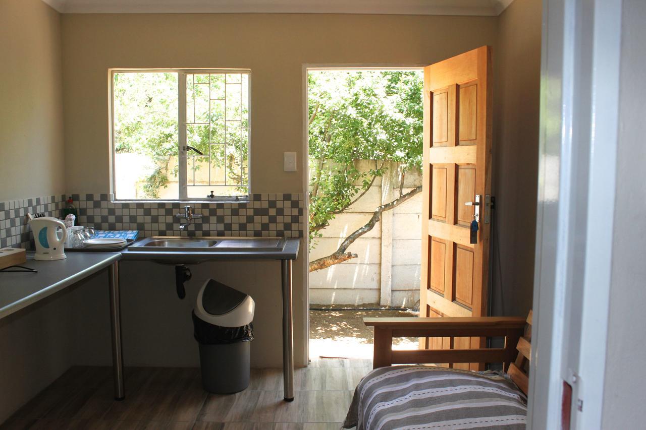 Khaya4U Guesthouse Дънди Екстериор снимка