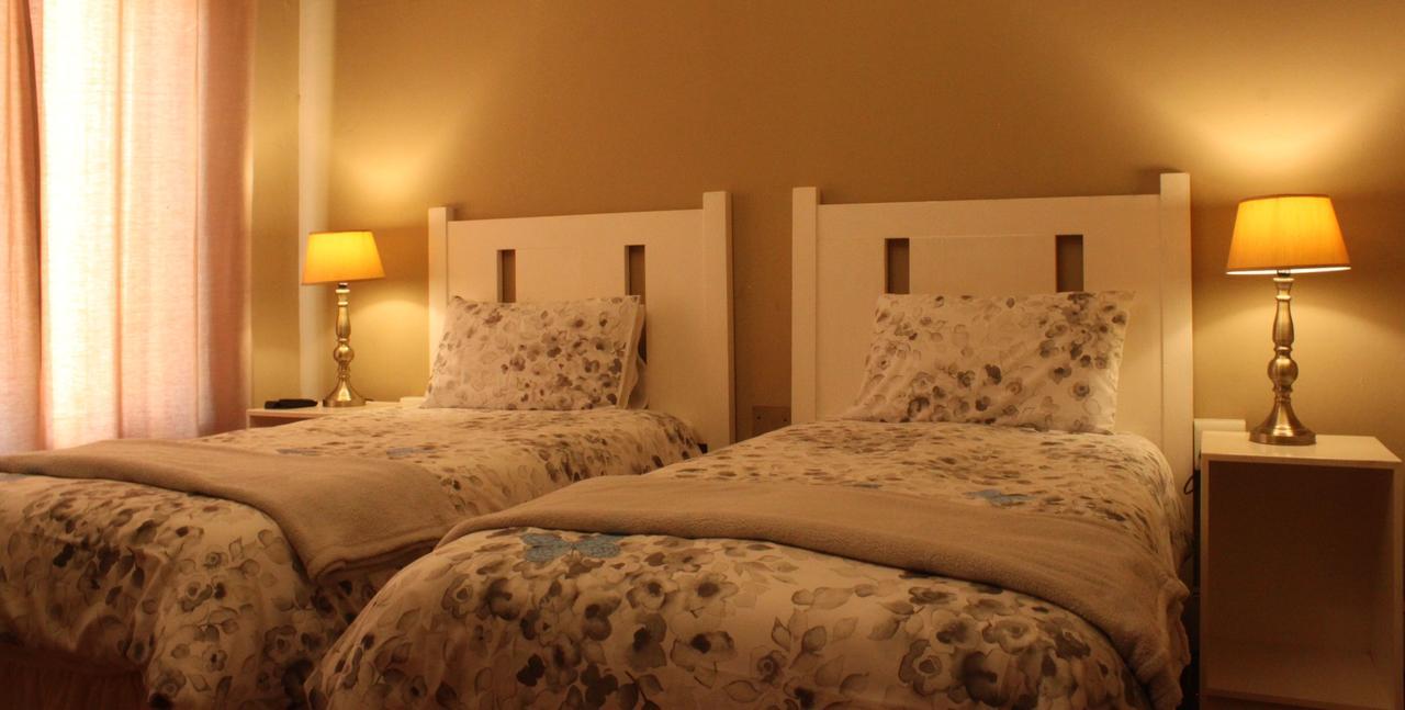 Khaya4U Guesthouse Дънди Екстериор снимка
